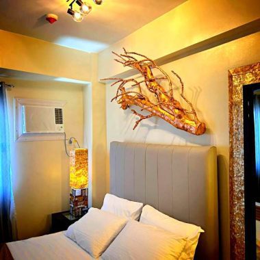 rent the artist's suite